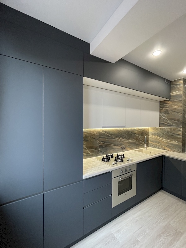 Высокие кухни под потолок-Высокая угловая кухня «Модель 718»-фото4
