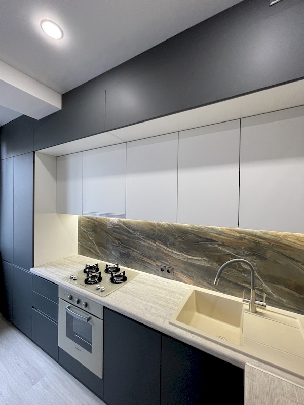 Высокие кухни под потолок-Высокая угловая кухня «Модель 718»-фото5