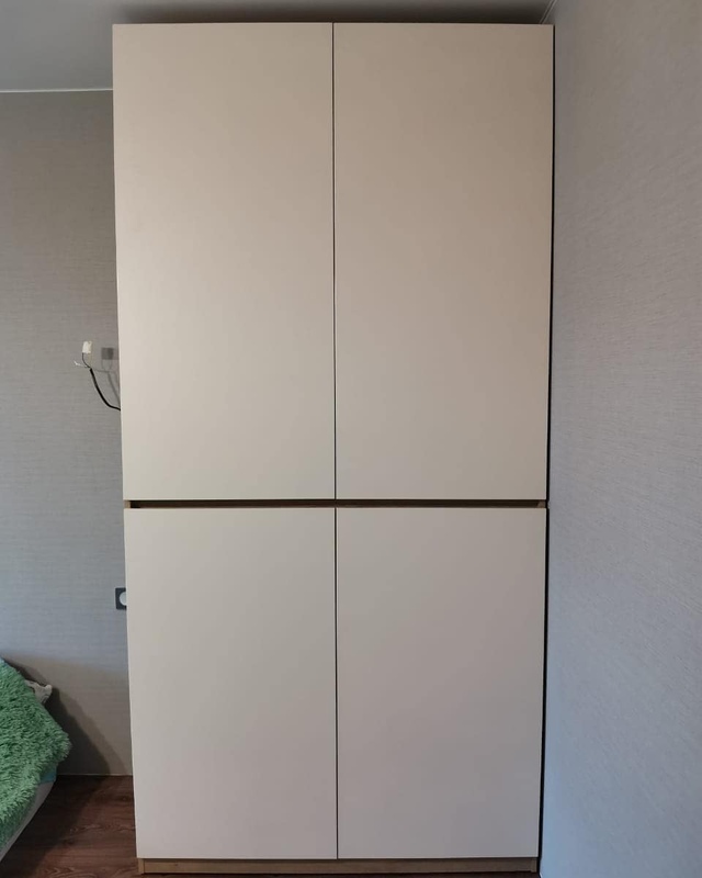 Распашные шкафы-Шкаф с распашными дверями на заказ «Модель 3»-фото1